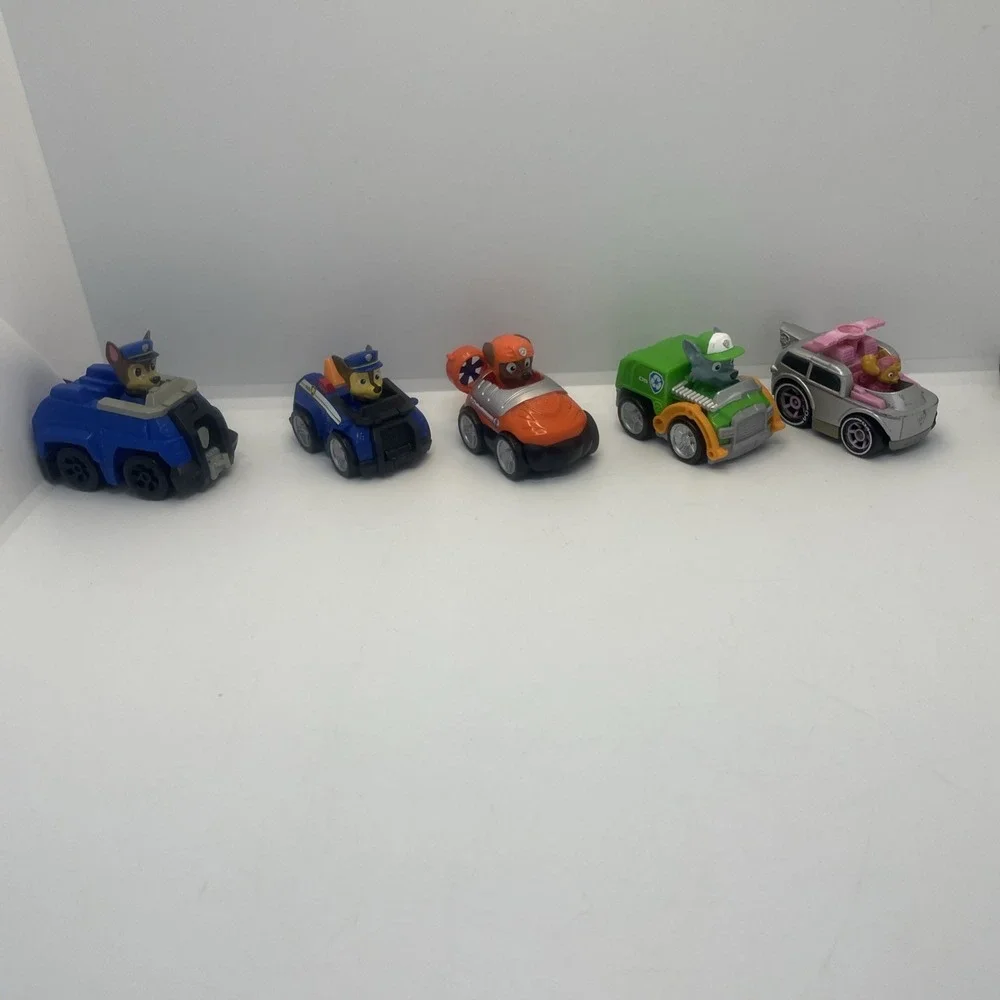Lot Of 5 Paw Patrol Vehicles And Figures